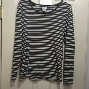 Comfy striped maternity shirt